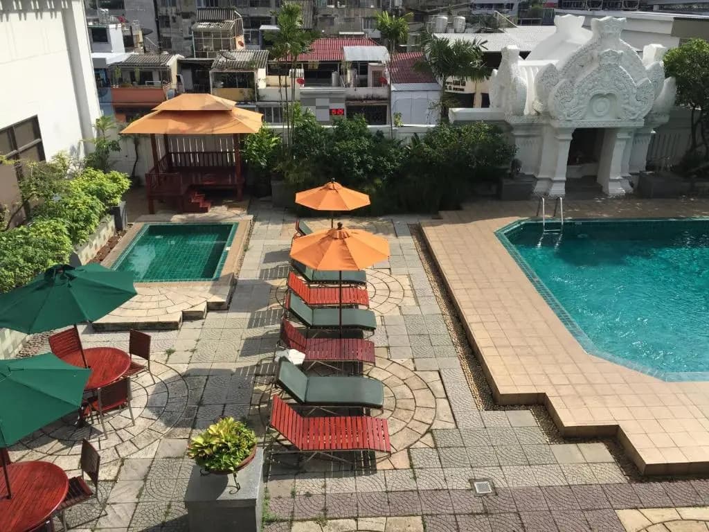 Indra Regent Hotel - photo 18