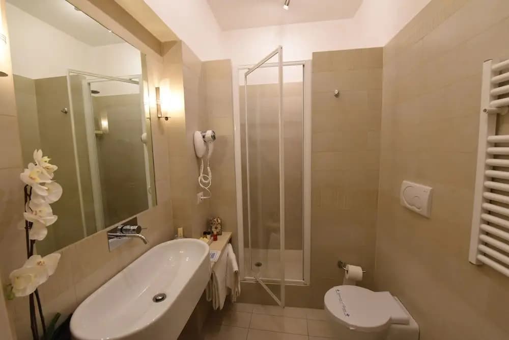 San Pietro Vip Room - photo 10