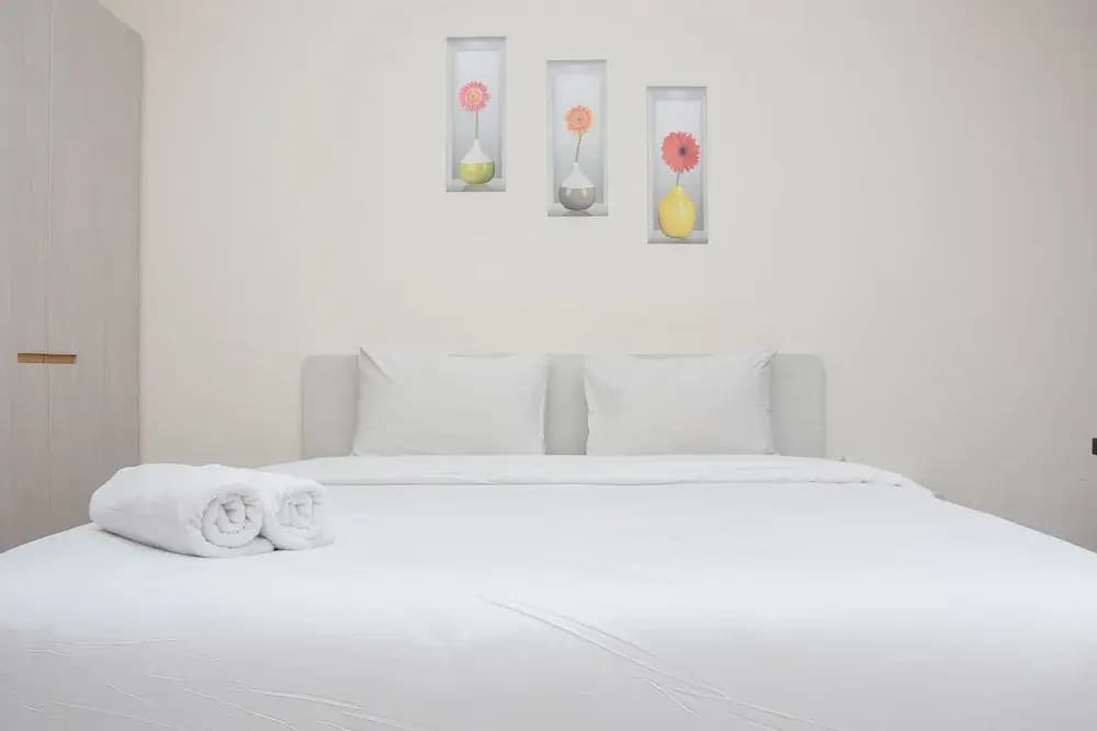 Spacious and Nice Studio at Menteng Park Apartment - photo 3