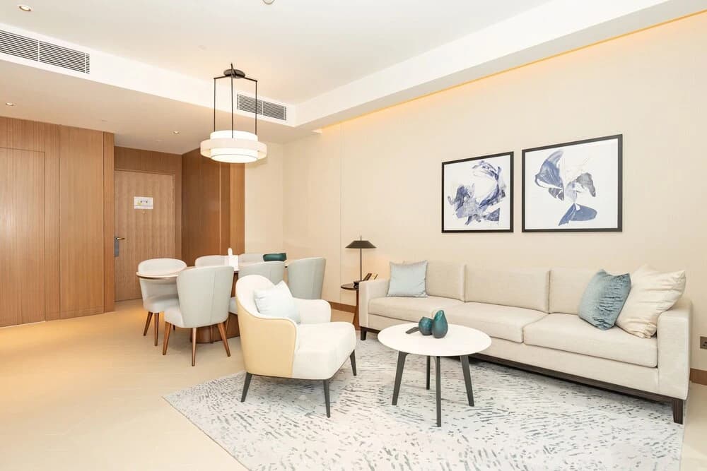 Luxury StayCation - Modern Comfort: 3-BR at The Address Opera - photo 9