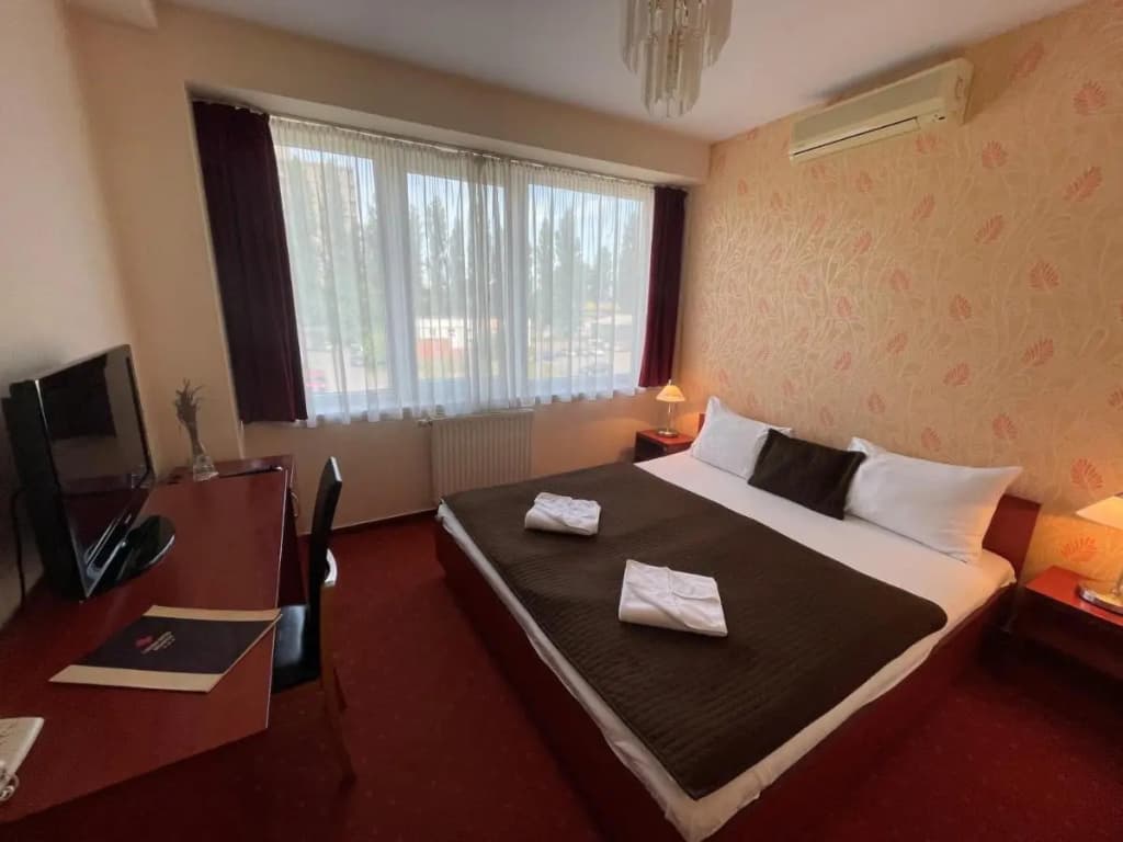 Canada Hotel - photo 36
