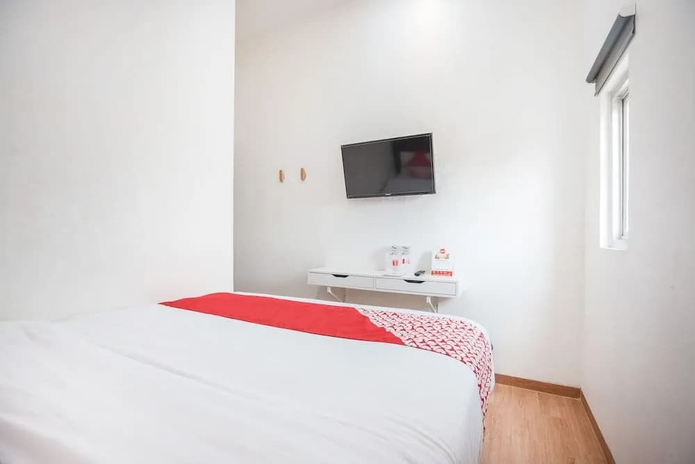 OYO 386 Hey Hotel - photo 2