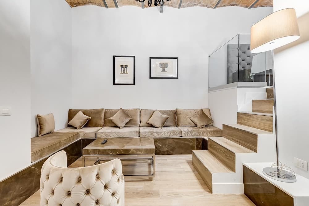 Spanish Queen Apartment - photo 4