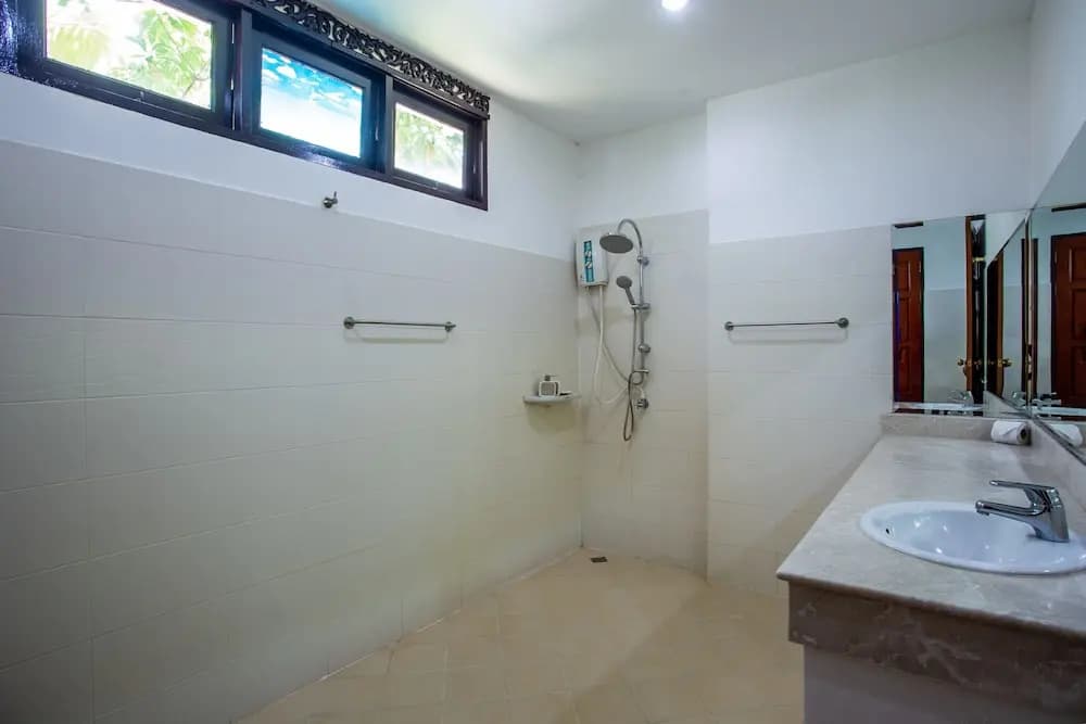 Brodie Rawai Resort - photo 10