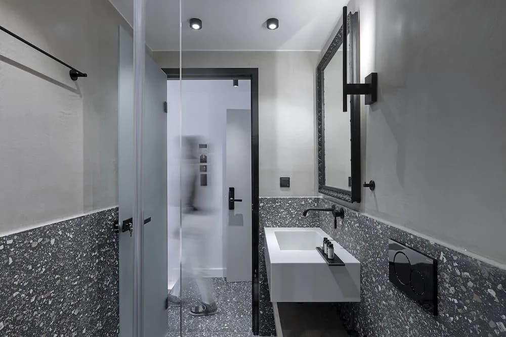The Athenians Art Apartments - photo 33