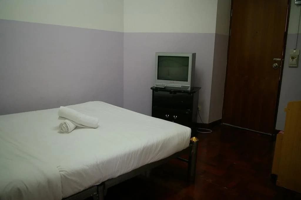 Moom Pon Khlai Hostel & Spa - photo 6