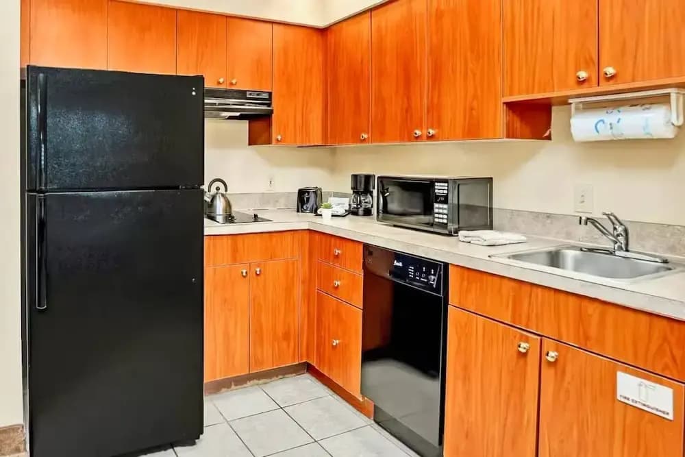 1BR Apartment Near Disney w Pool, Hot Tub, Arcade - photo 7