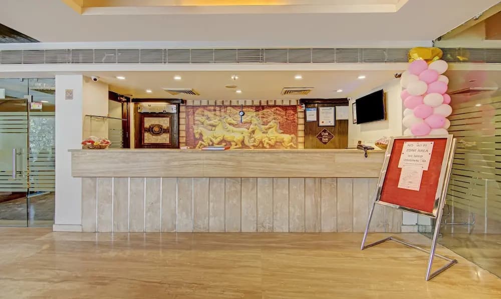 Treebo Premium Relax Inn Patel Nagar - photo 13
