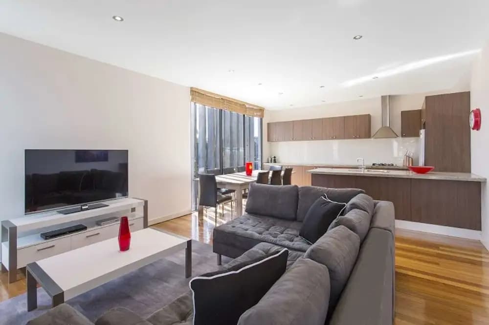 Elwood Townhouse Delight - photo 4