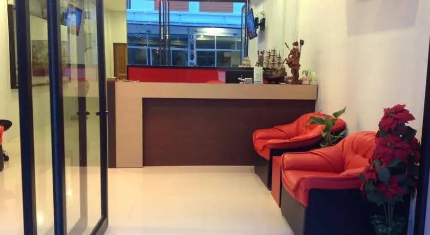 S.House - photo 2