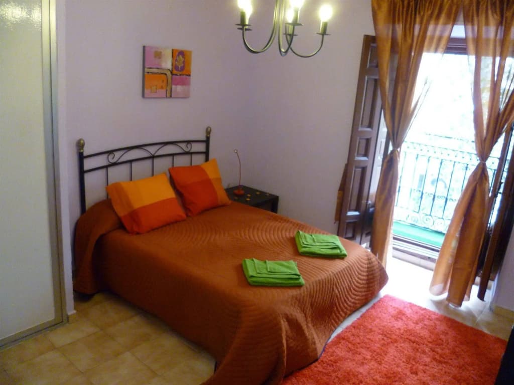 Village Chueca Apartments - photo 3