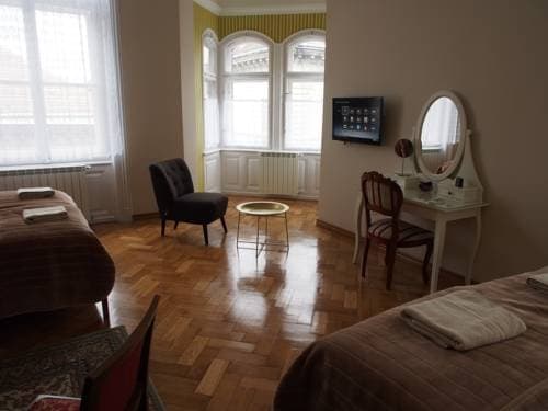 Danube Apartments - photo 11