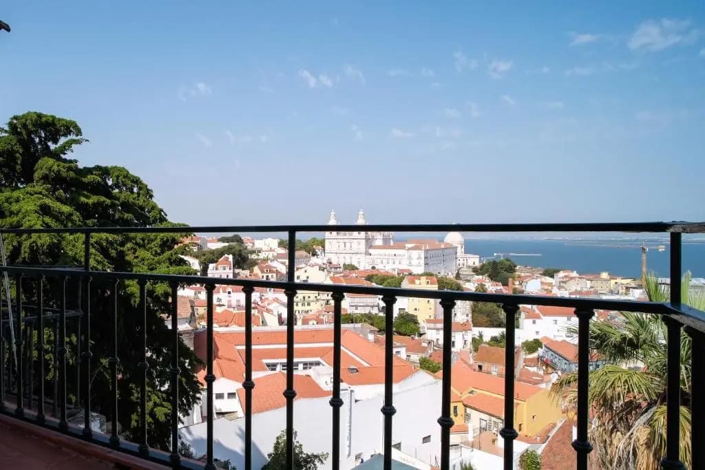 Castle Lisbon Typical - photo 2