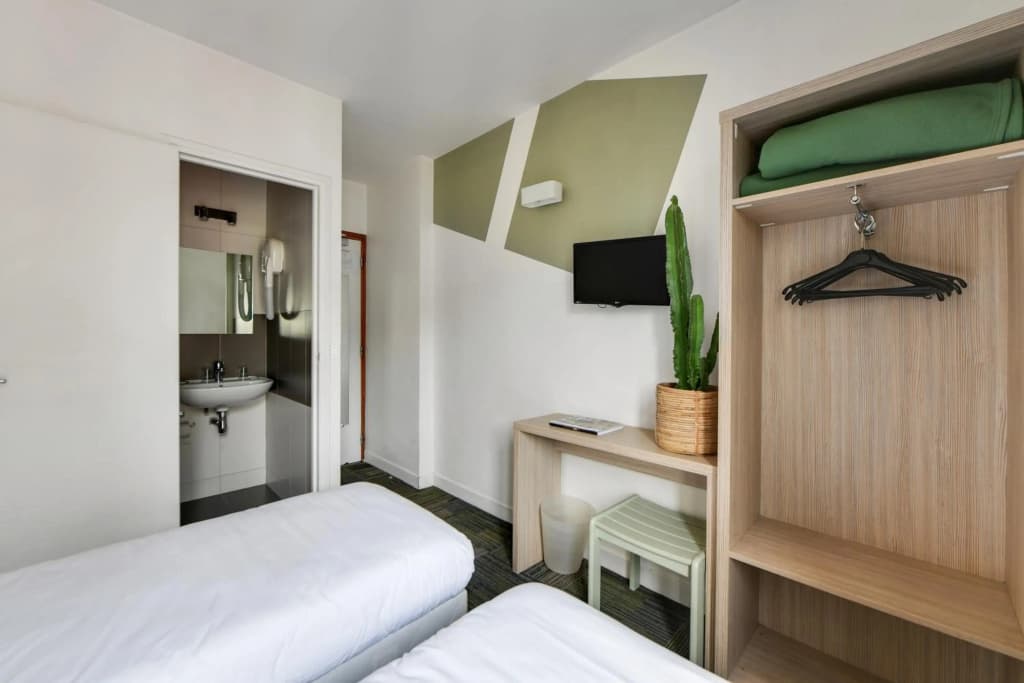 Louisa Hotel - photo 16