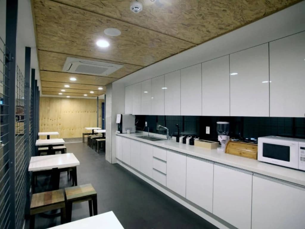 KSTAR Metro Hotel - photo 14