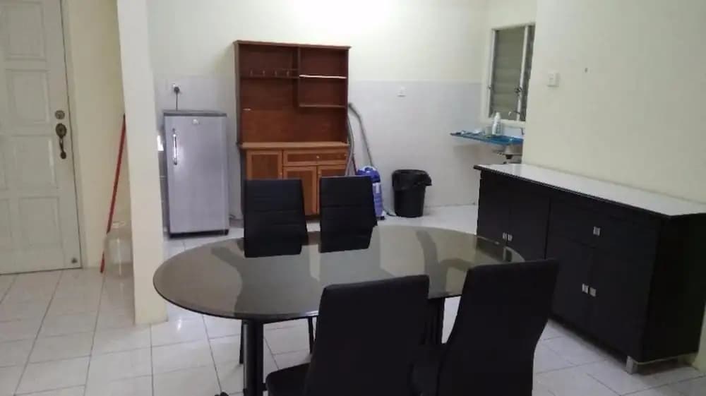 Dorm Melati Pak Abu - Hostel - photo 12