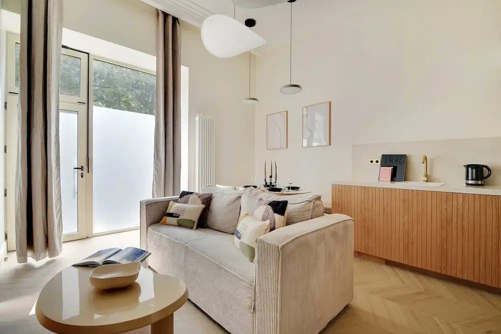 Modern Apartement Center of Paris Montmartre - photo 11