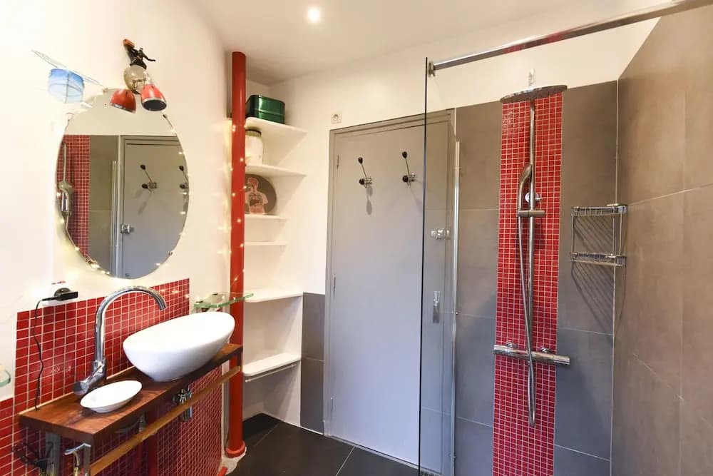 Sacre Coeur Hideaway - photo 10
