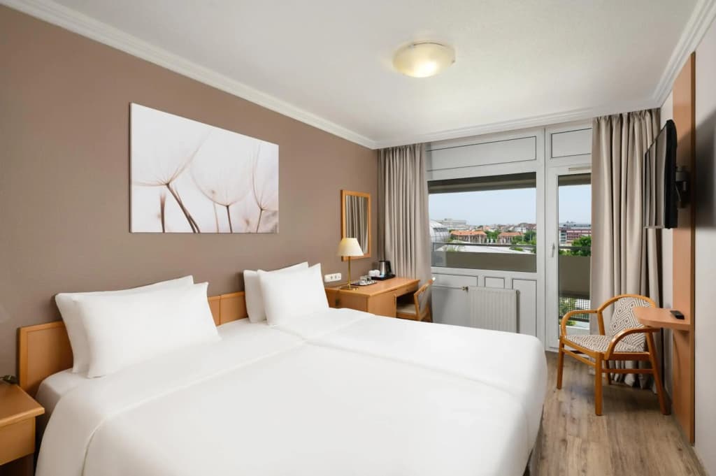 Danubius Hotel Arena - photo 4