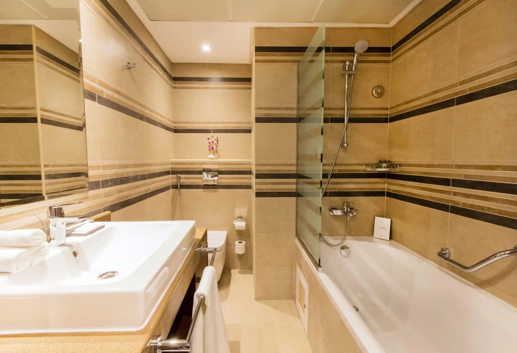 Coral Muscat Hotel & Apartment - photo 9