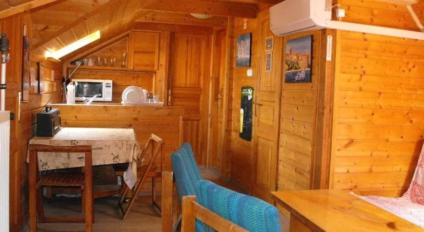 Hungaria Guesthouse - photo 14