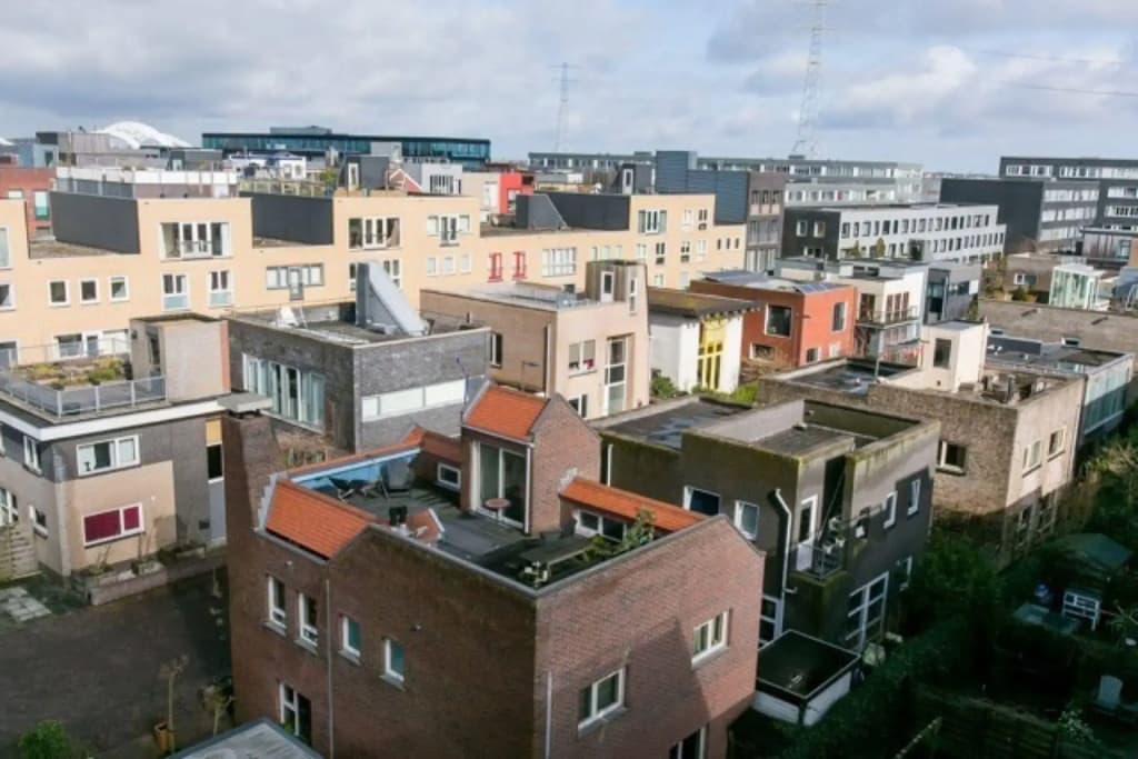 Amsterdam View Apartment - photo 1