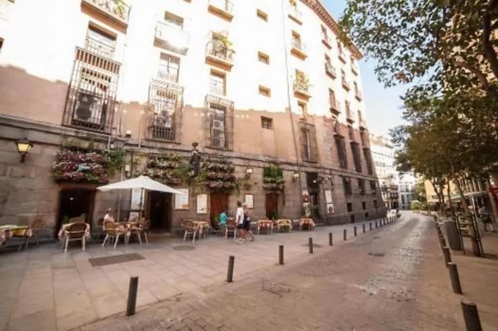 limehome Madrid Calle de la Paloma Hotel - photo 27