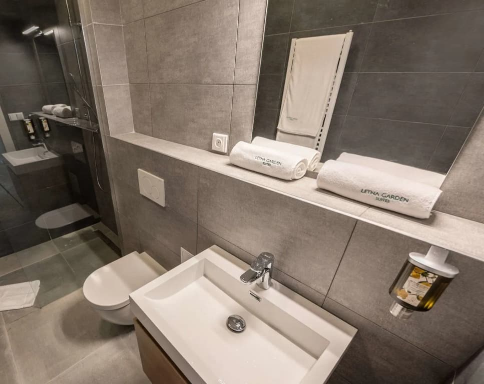 Letna Garden Suites - photo 9