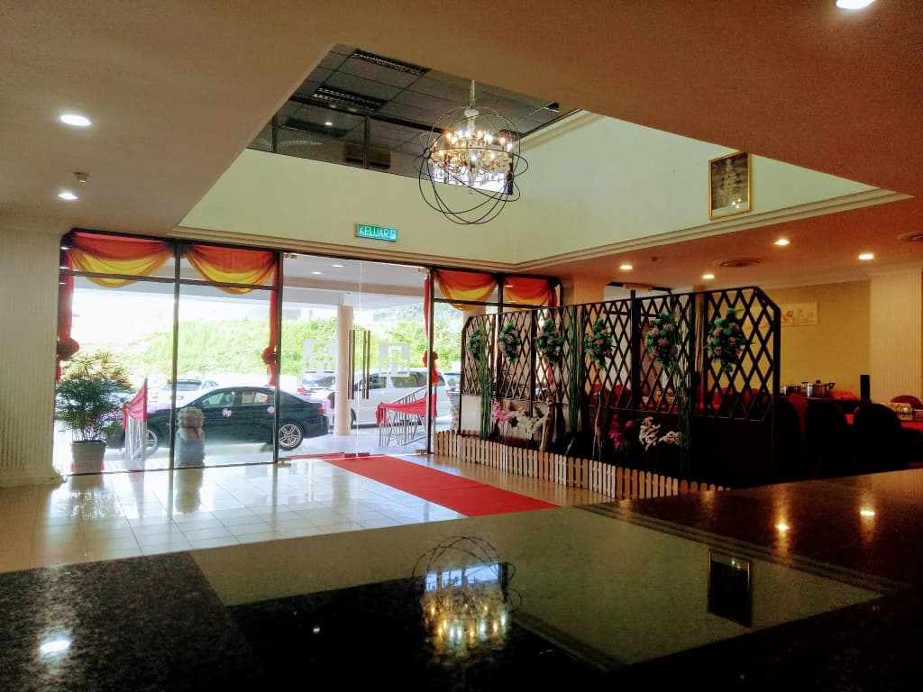 Lipis Plaza Hotel - photo 14