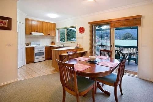 Annie's Escape in Warburton - photo 5