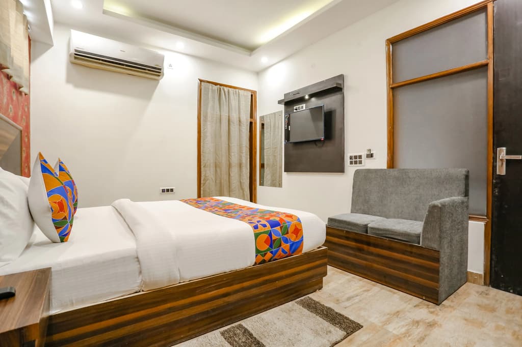 FabHotel Delta Suites I - photo 2