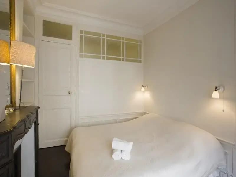 Saint Germain Chic Apartment - photo 2