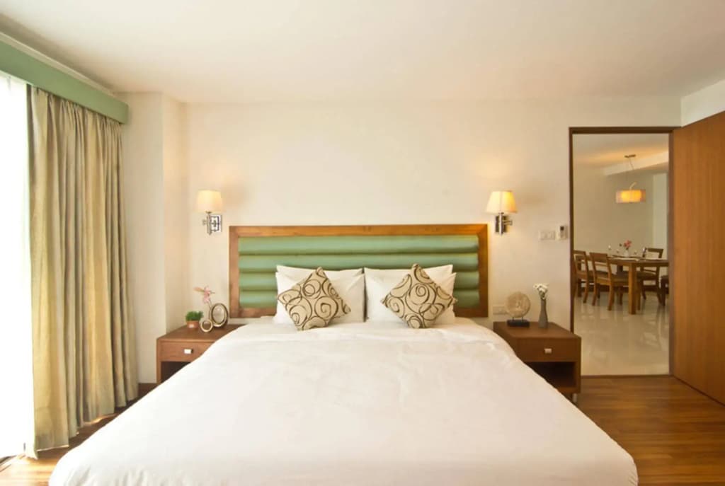 Lasalle Suites Hotel & Residence - photo 4