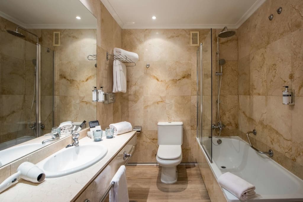 Hotel Madrid Gran Via 25 Affiliated by Meliá - photo 8