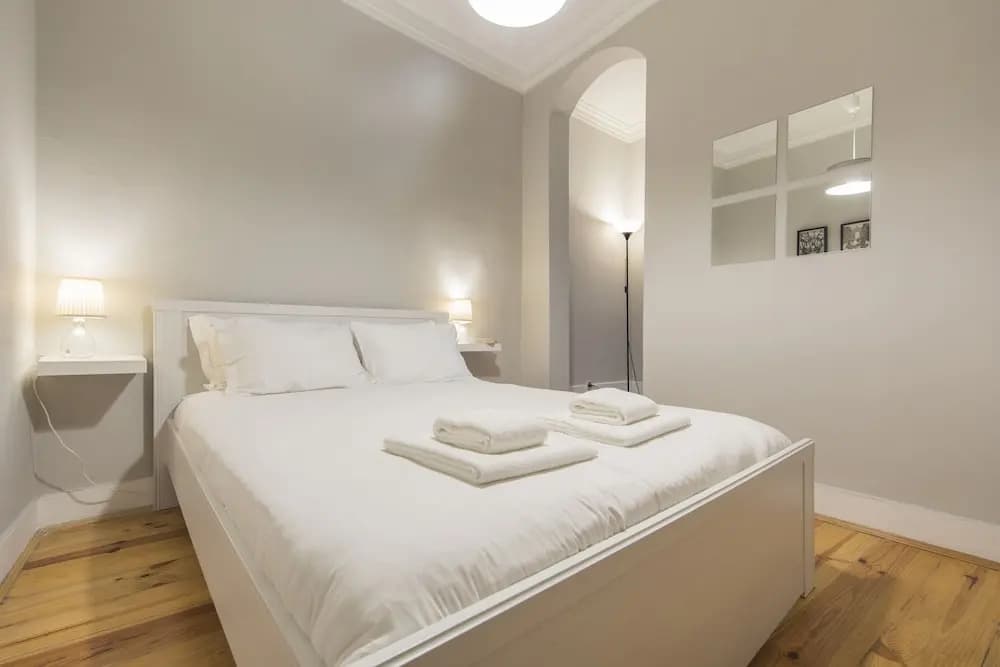 Trendy & Lightful Apartment - photo 3