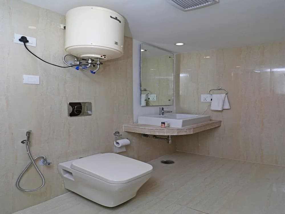 OYO 10327 The K Hotel - photo 7