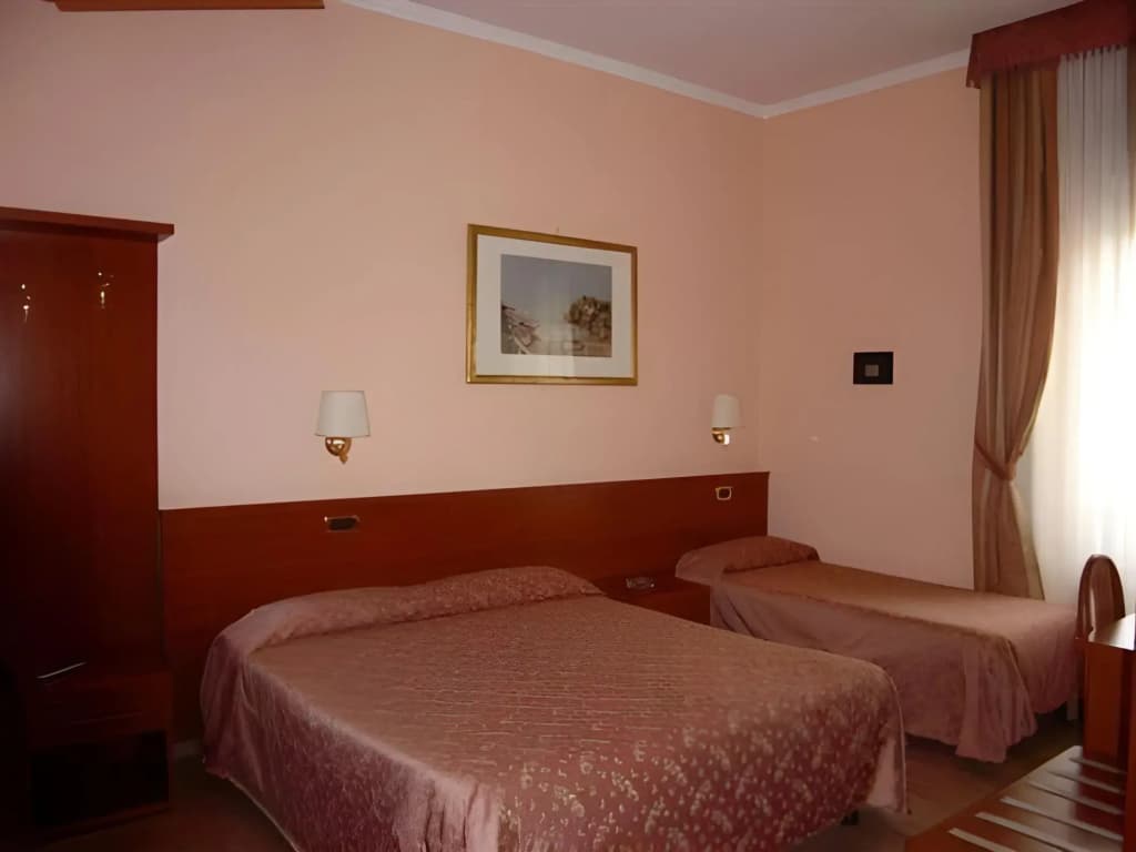 Aristotele Hotel - photo 4