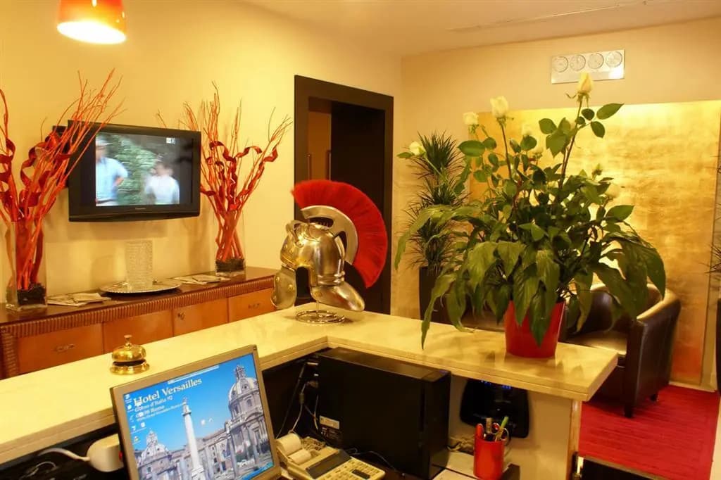 Hotel Versailles - photo 25