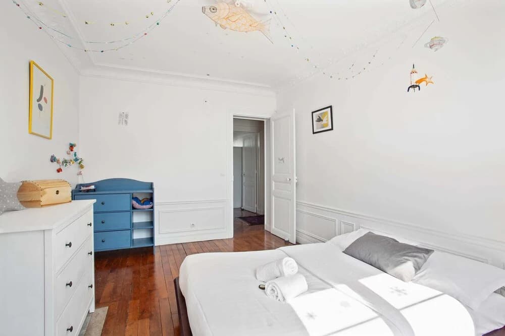 Beautiful and Charming Flat for 4 in the Centre of Paris - photo 2