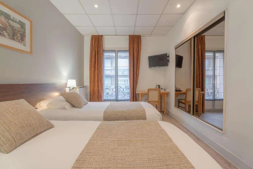 Hotel Busby - photo 33