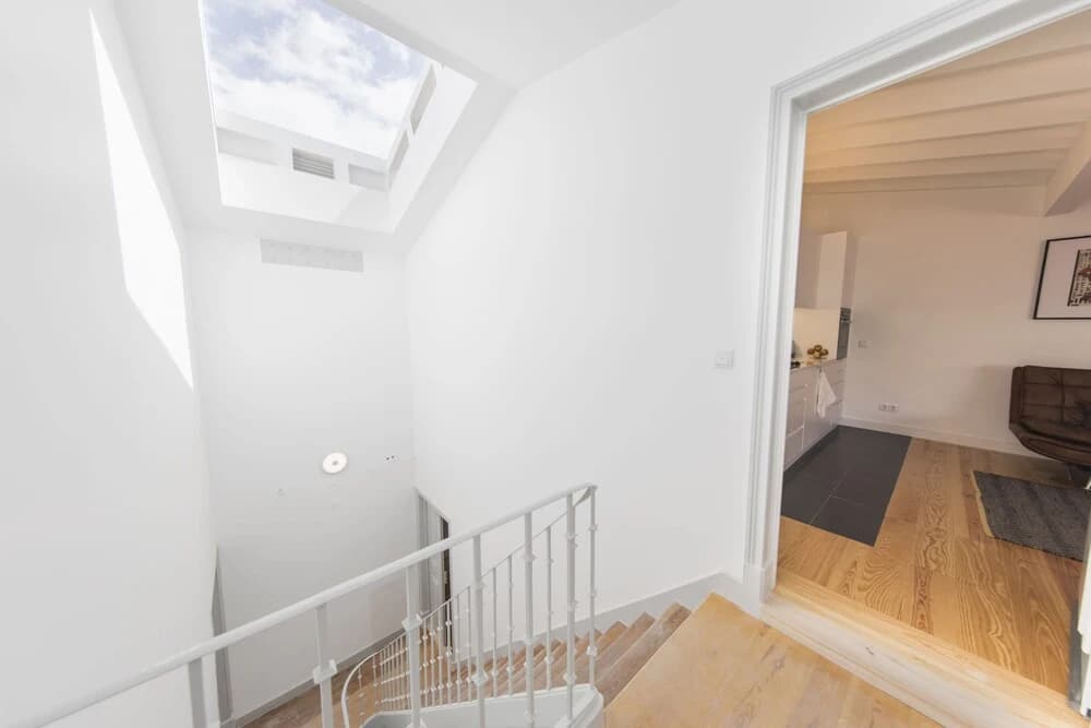 Artistic-White Flat - photo 11