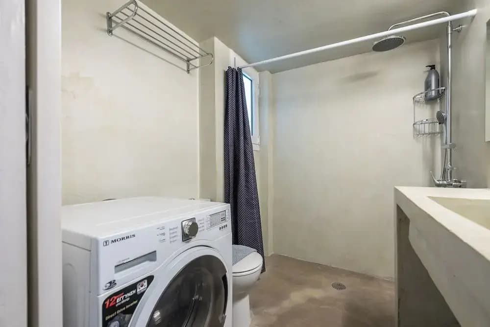 Stylish 2 Bd Urban Retreat Near Panormou - photo 8