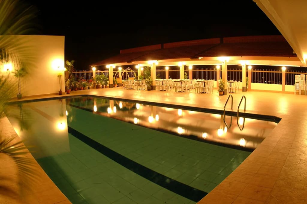 Li Hua Hotel Bintulu - photo 8