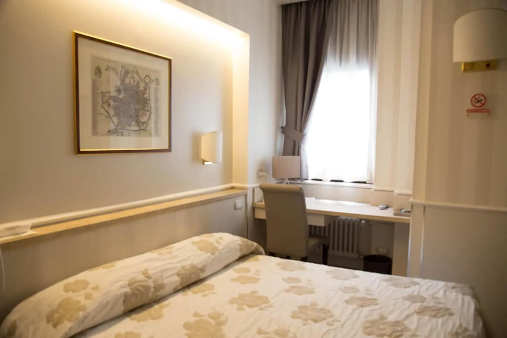 Hotel Flora - photo 9