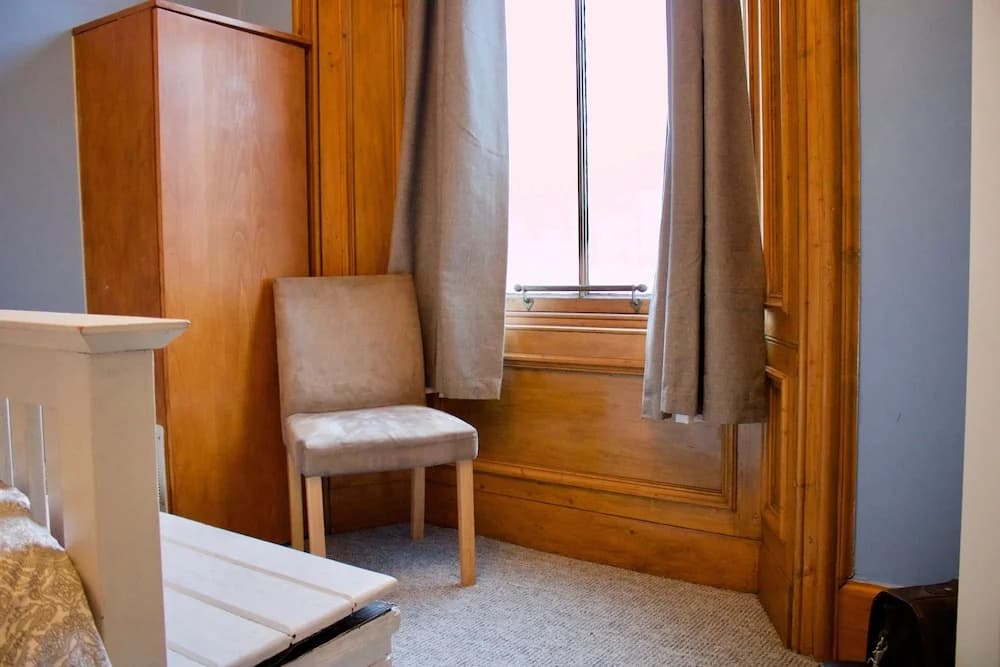 1 Bedroom Flat Off Leith Walk - photo 8