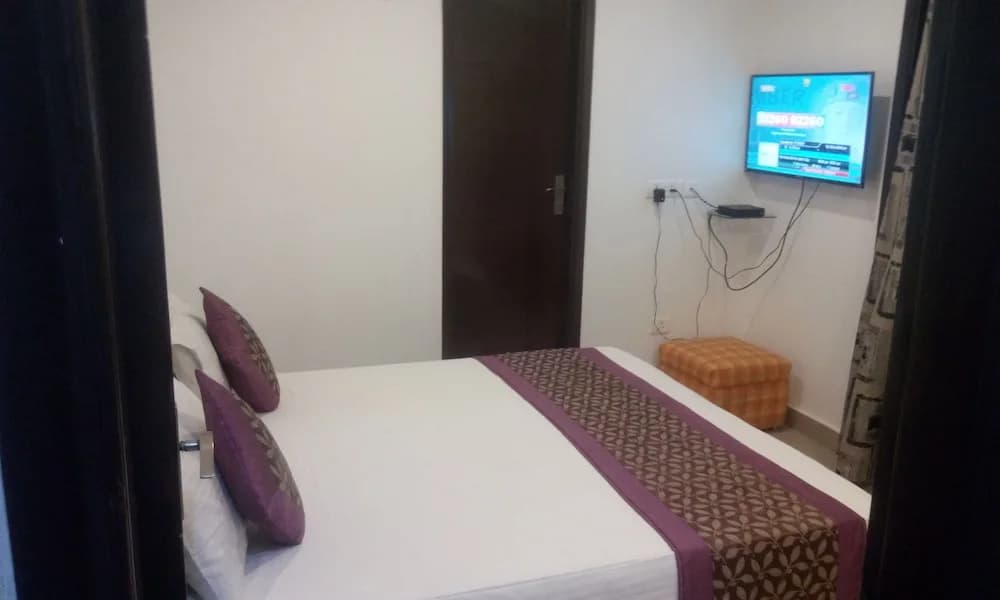 BIR Home Stay - photo 16