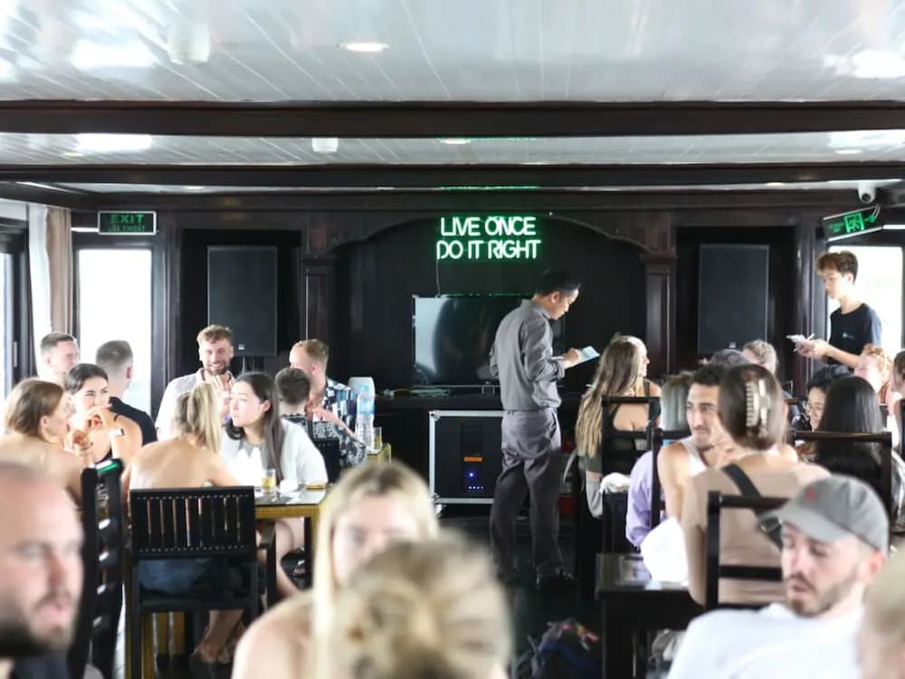 Oasis Party Cruise - photo 16