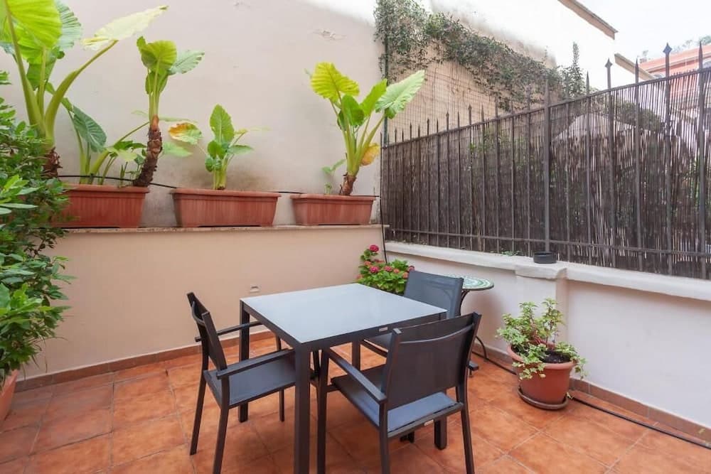 Vatican Vittoria Suites - photo 36