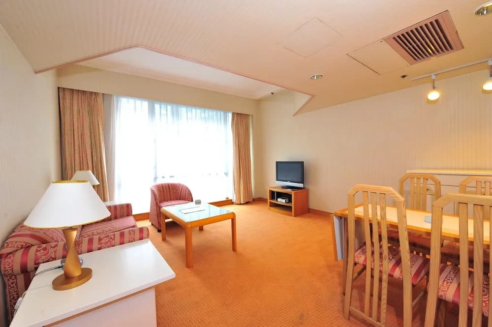 Kornhill Apartments - photo 2
