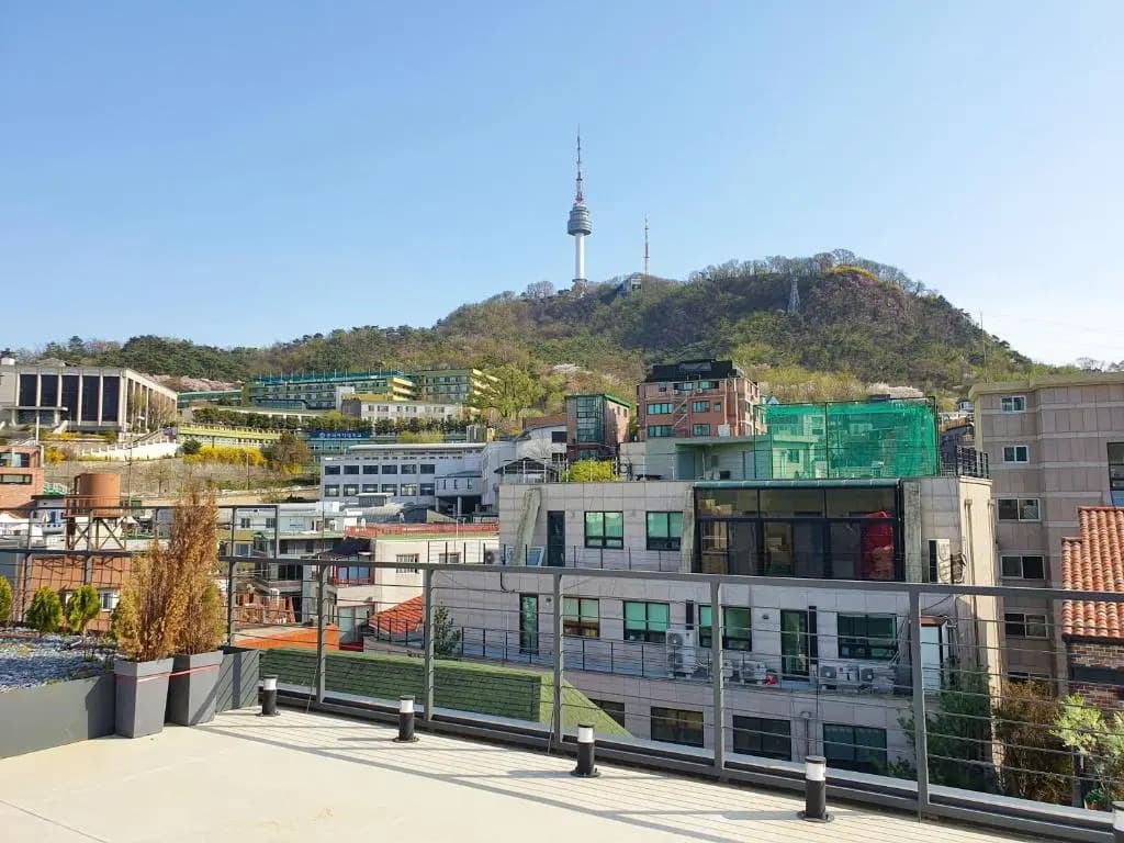 Yolo Guesthouse - Hostel - photo 20